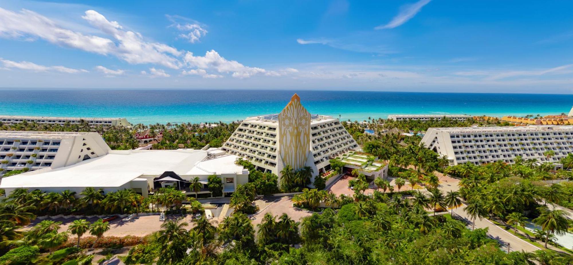 The Pyramid Cancun By Oasis Hotel Екстериор снимка